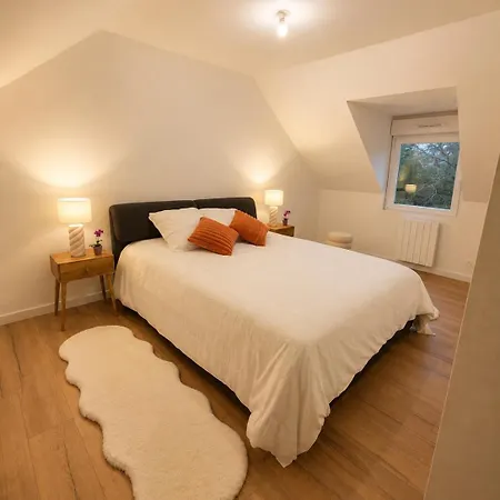Maison Entière - 8 Personnes - Jardin - Parking Privé -proche Laval Pensión *
