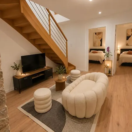 Maison Entière - 8 Personnes - Jardin - Parking Privé -proche Laval * Loiron-Ruille