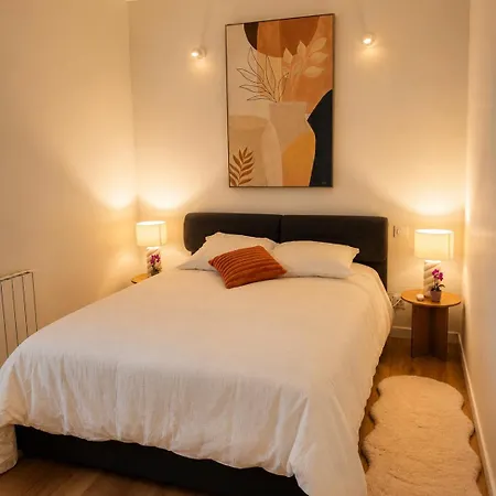 Maison Entière - 8 Personnes - Jardin - Parking Privé -proche Laval * Loiron-Ruille