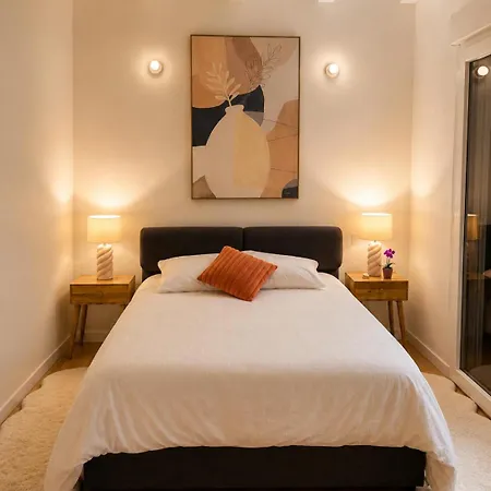 Maison Entière - 8 Personnes - Jardin - Parking Privé -proche Laval Pensión *