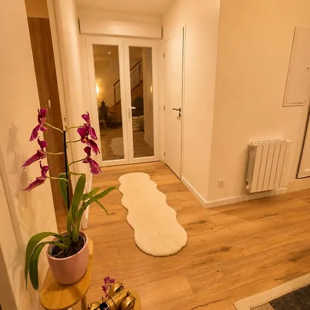 Maison Entière - 8 Personnes - Jardin - Parking Privé -proche Laval *